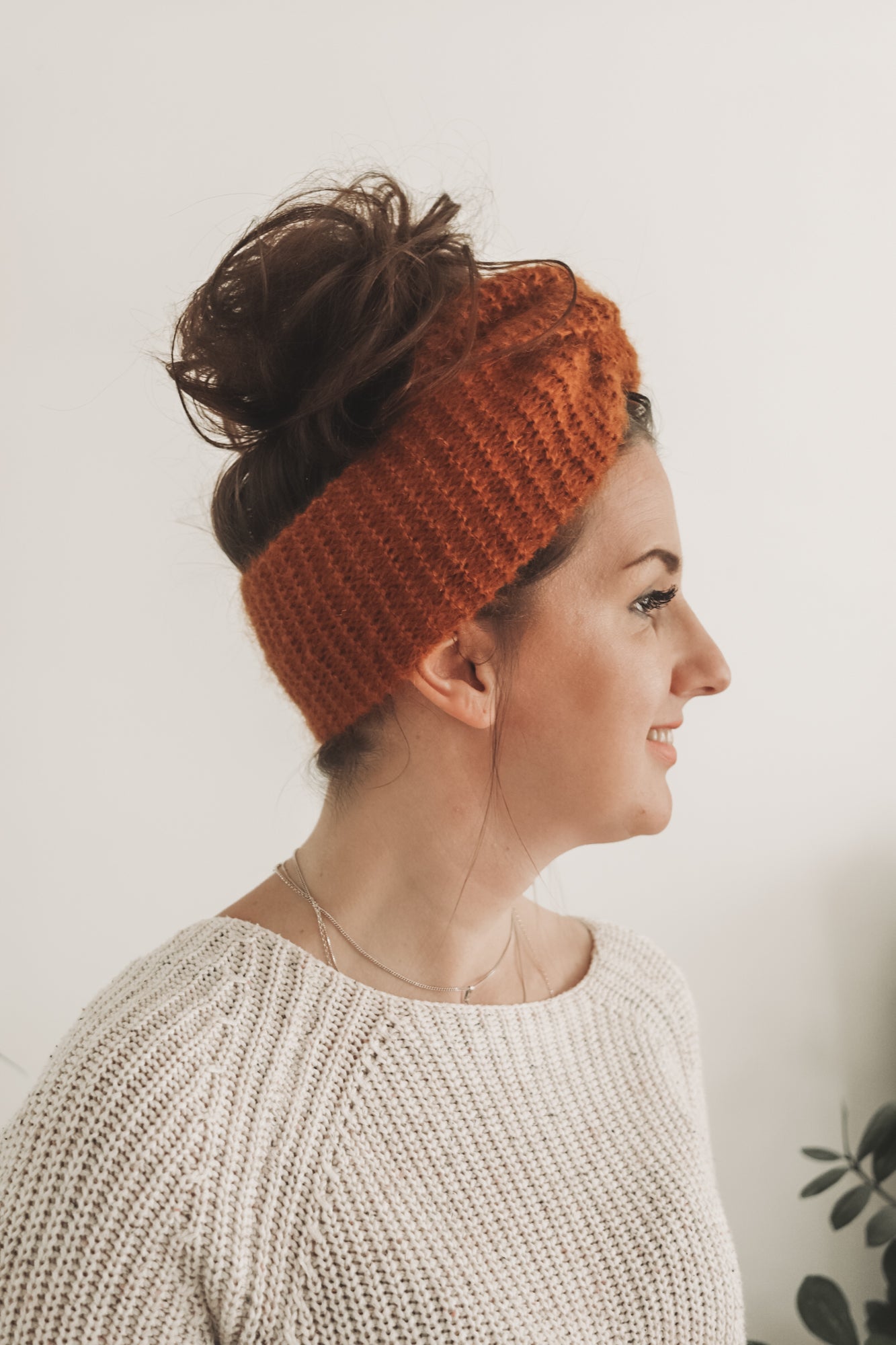 Knitting pattern HAPPY HEADBAND - a twisted hair band / ear warmer
