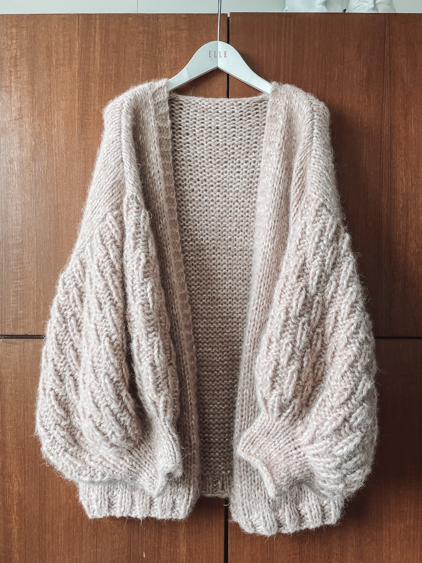 Knitting pattern TEARDROP CARDIGAN - oversized chunky cardigan with special sleeves