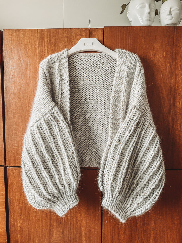 Knitting pattern LYSS CARDIGAN - oversized chunky cardigan with special sleeves